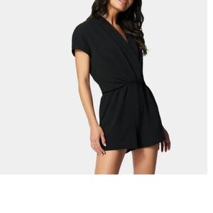 bebe Black Short Sleeve Romper